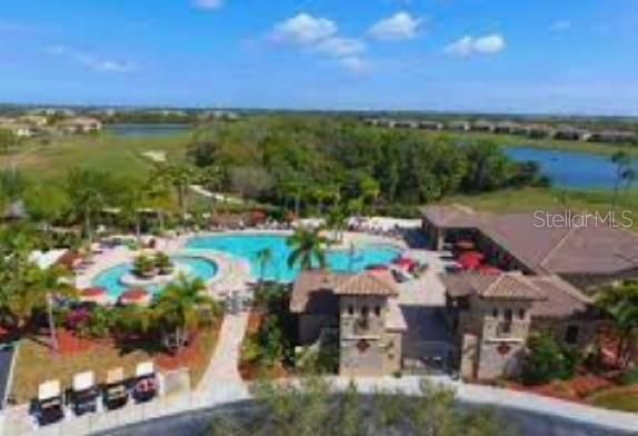 На продажу: $357,900 (2 спален, 2 ванн, 1561 Квадратных фут)