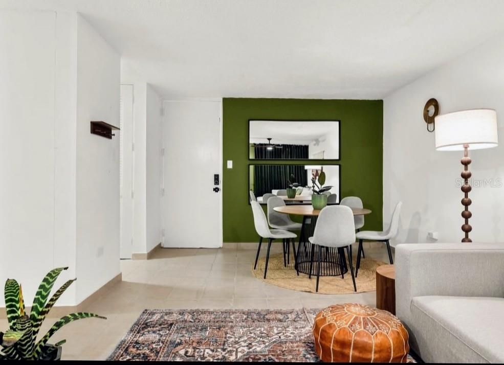 В аренду: $1,800 (3 спален, 1 ванн, 950 Квадратных фут)