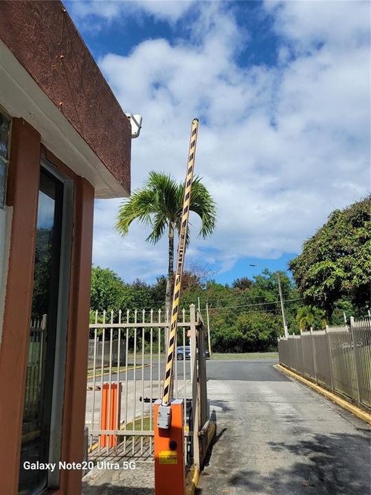 En Renta: $1,600 (3 camas, 1 baños, 950 Pies cuadrados)