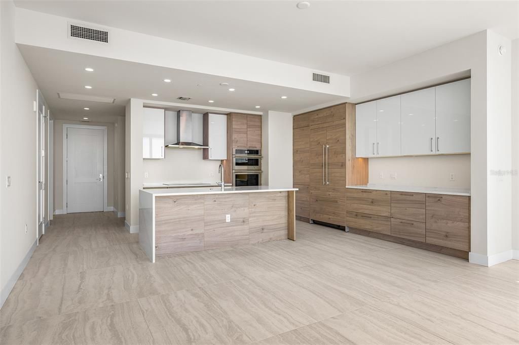 待售: $1,290,000 (2 贝兹, 2 浴室, 1667 平方英尺)