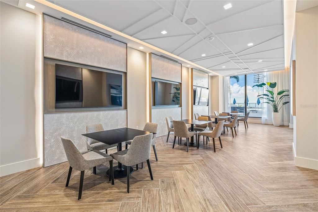 待售: $1,290,000 (2 贝兹, 2 浴室, 1667 平方英尺)