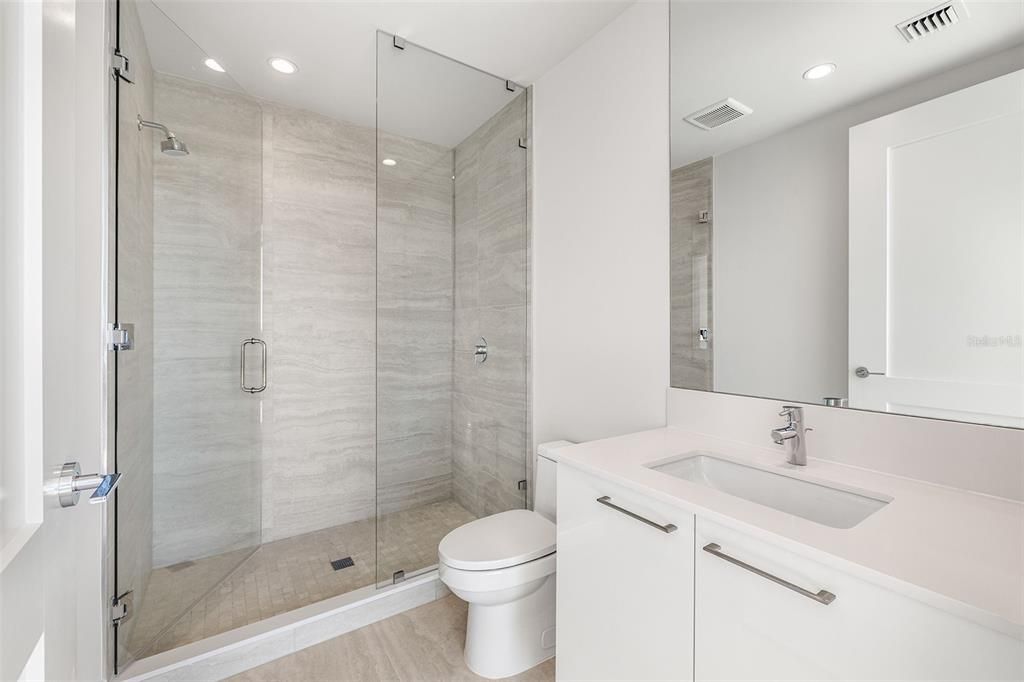 待售: $1,290,000 (2 贝兹, 2 浴室, 1667 平方英尺)