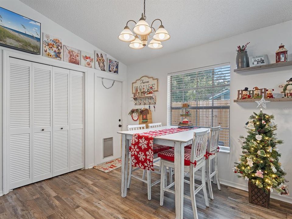 For Sale: $339,000 (3 beds, 2 baths, 1349 Square Feet)