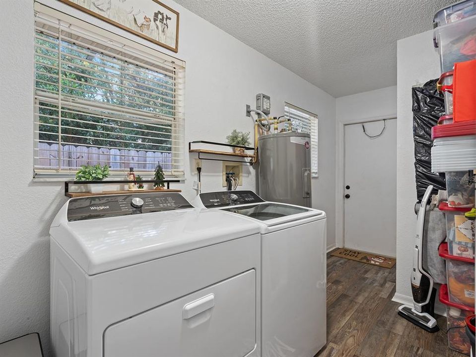 For Sale: $339,000 (3 beds, 2 baths, 1349 Square Feet)