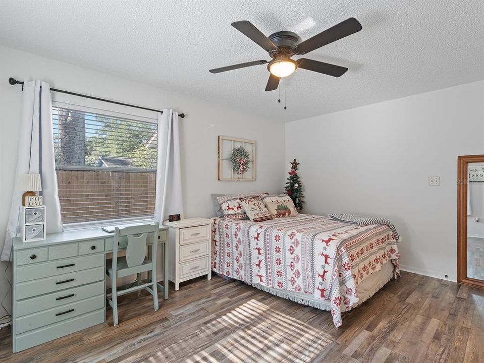 For Sale: $339,000 (3 beds, 2 baths, 1349 Square Feet)