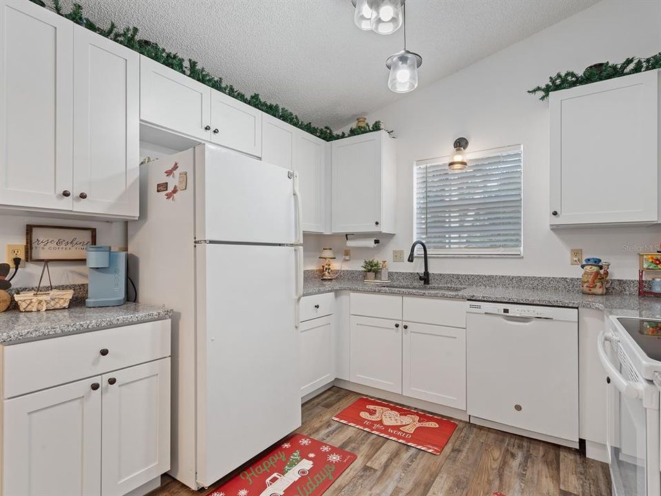 For Sale: $339,000 (3 beds, 2 baths, 1349 Square Feet)