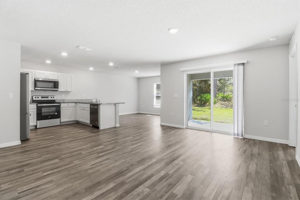 待售: $249,900 (3 贝兹, 2 浴室, 1500 平方英尺)