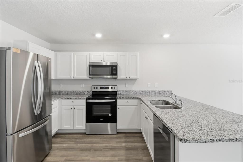 待售: $249,900 (3 贝兹, 2 浴室, 1500 平方英尺)