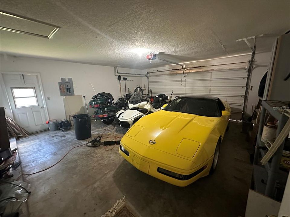 待售: $320,000 (4 贝兹, 2 浴室, 1719 平方英尺)