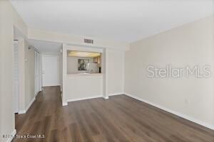 待售: $194,500 (2 贝兹, 2 浴室, 1035 平方英尺)