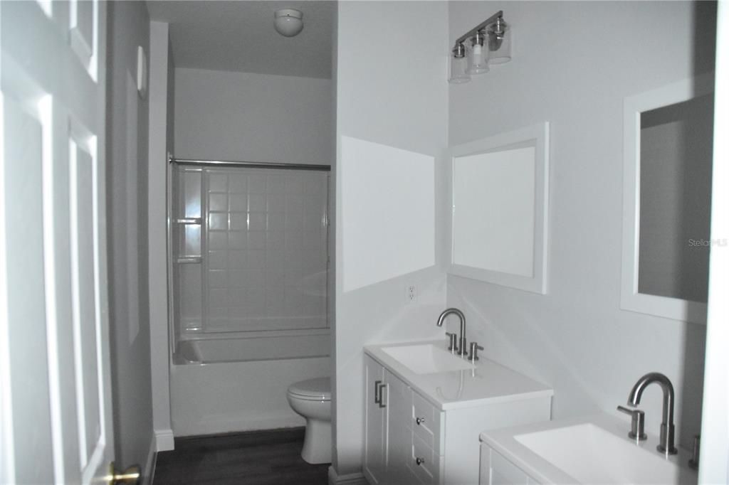 В аренду: $2,475 (3 спален, 2 ванн, 1453 Квадратных фут)