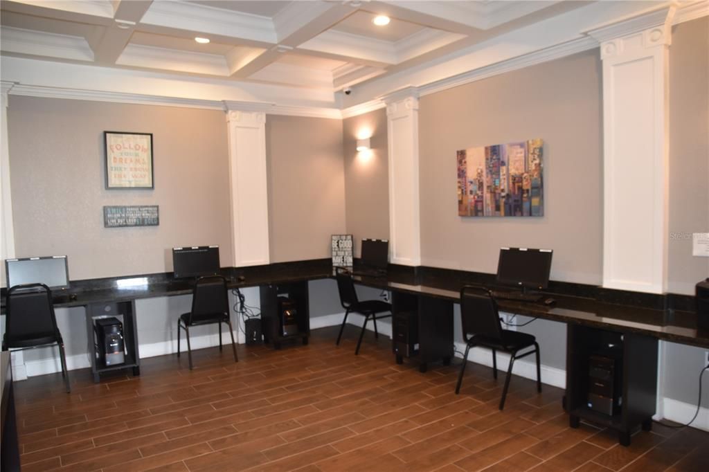 В аренду: $2,475 (3 спален, 2 ванн, 1453 Квадратных фут)