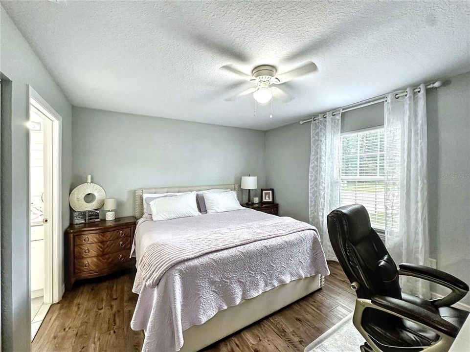 出租: $1,600 (3 贝兹, 2 浴室, 1125 平方英尺)