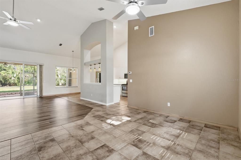 待售: $499,900 (4 贝兹, 2 浴室, 2317 平方英尺)