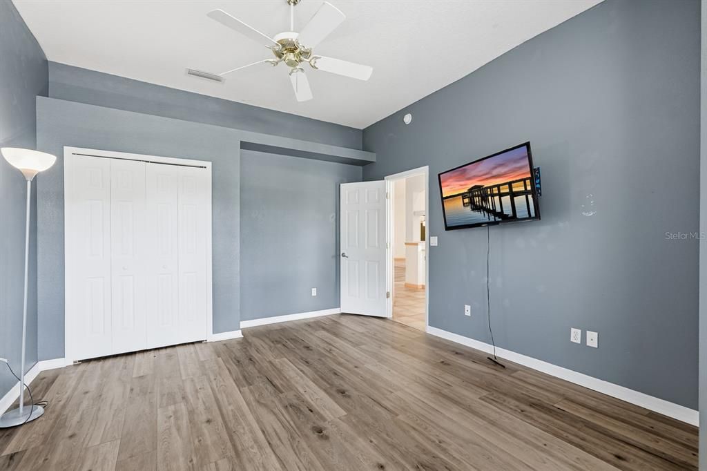 待售: $499,900 (4 贝兹, 2 浴室, 2317 平方英尺)