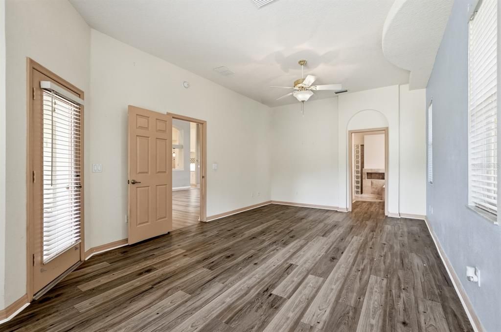 待售: $499,900 (4 贝兹, 2 浴室, 2317 平方英尺)