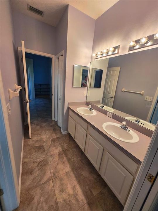 待售: $434,900 (4 贝兹, 3 浴室, 2154 平方英尺)