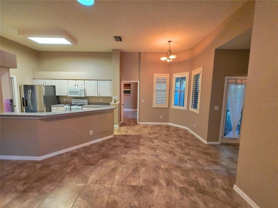 待售: $434,900 (4 贝兹, 3 浴室, 2154 平方英尺)