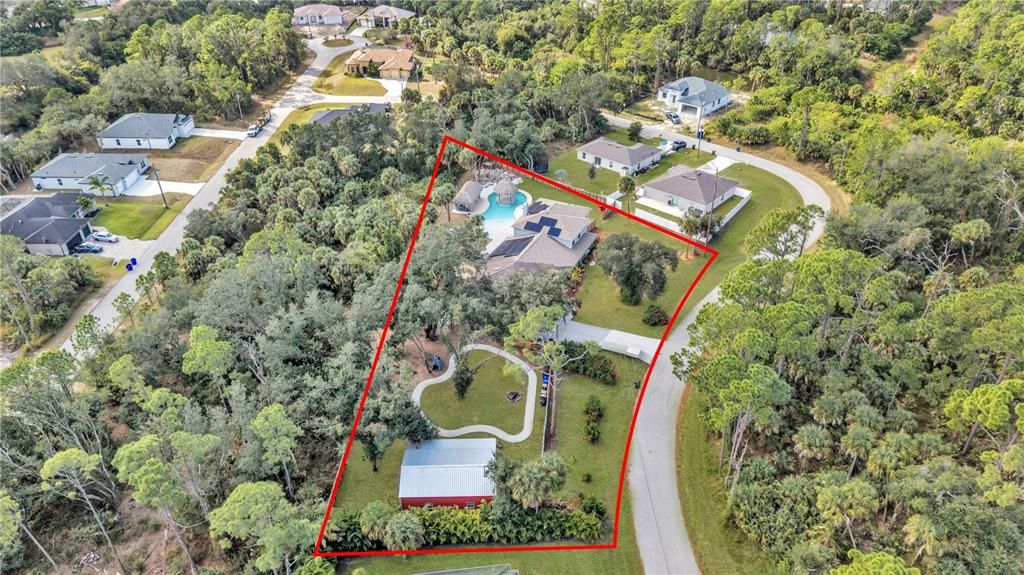 На продажу: $1,275,000 (6 спален, 4 ванн, 5450 Квадратных фут)