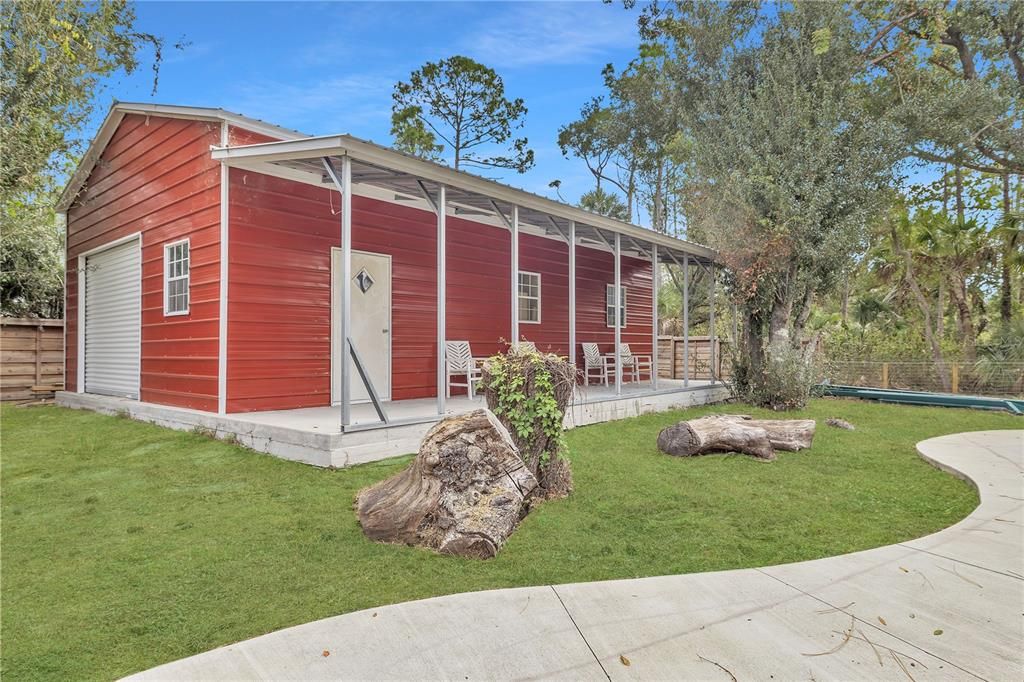 На продажу: $1,275,000 (6 спален, 4 ванн, 5450 Квадратных фут)