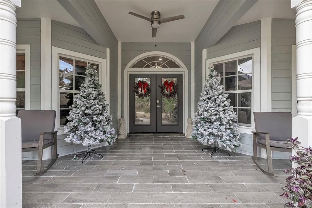 На продажу: $1,275,000 (6 спален, 4 ванн, 5450 Квадратных фут)