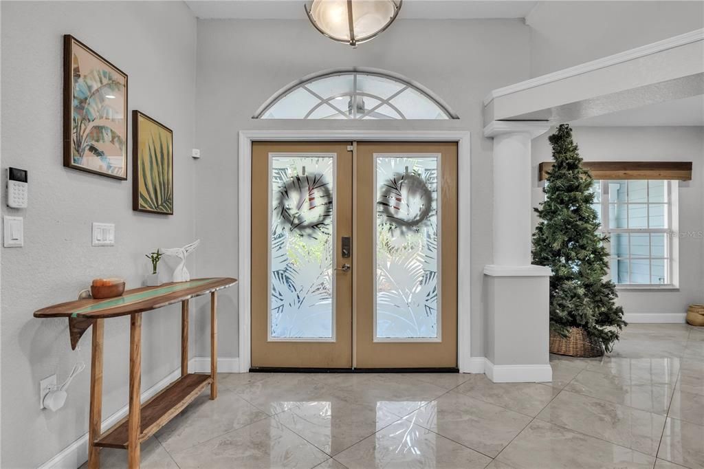 На продажу: $1,275,000 (6 спален, 4 ванн, 5450 Квадратных фут)