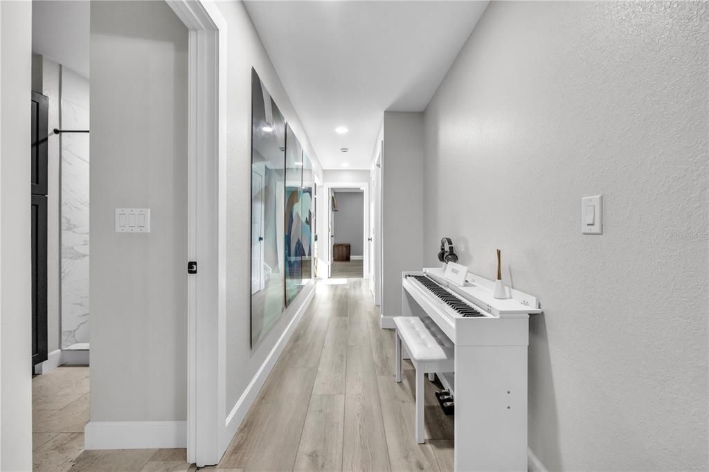 На продажу: $1,275,000 (6 спален, 4 ванн, 5450 Квадратных фут)