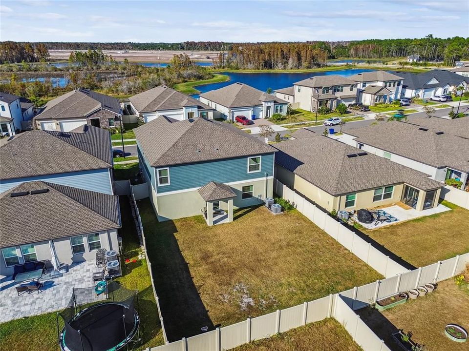 For Sale: $515,000 (6 beds, 3 baths, 3092 Square Feet)