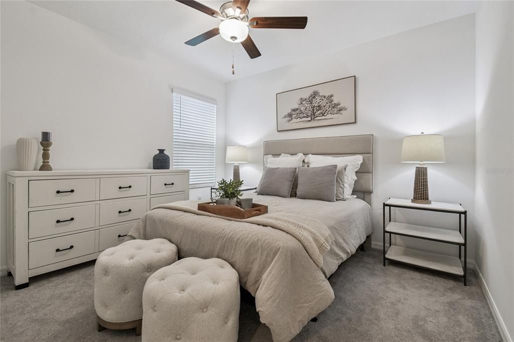 For Sale: $515,000 (6 beds, 3 baths, 3092 Square Feet)