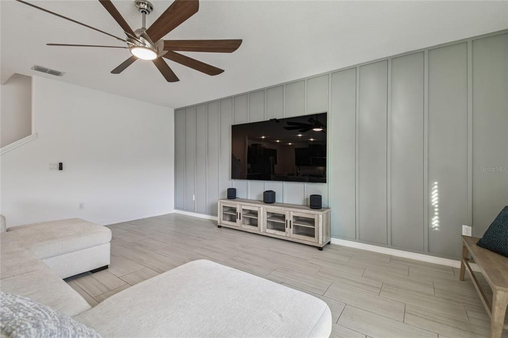 For Sale: $515,000 (6 beds, 3 baths, 3092 Square Feet)