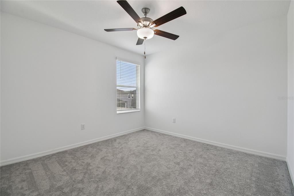 For Sale: $515,000 (6 beds, 3 baths, 3092 Square Feet)