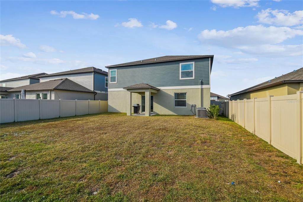 For Sale: $515,000 (6 beds, 3 baths, 3092 Square Feet)