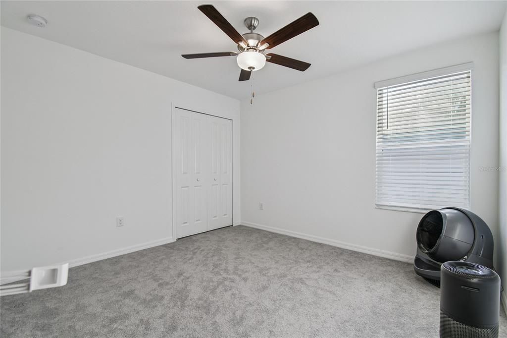 For Sale: $515,000 (6 beds, 3 baths, 3092 Square Feet)