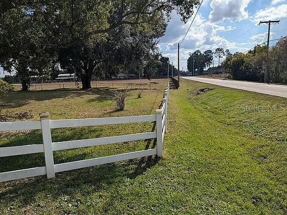 En Venta: $499,000 (6 camas, 4 baños, 2850 Pies cuadrados)