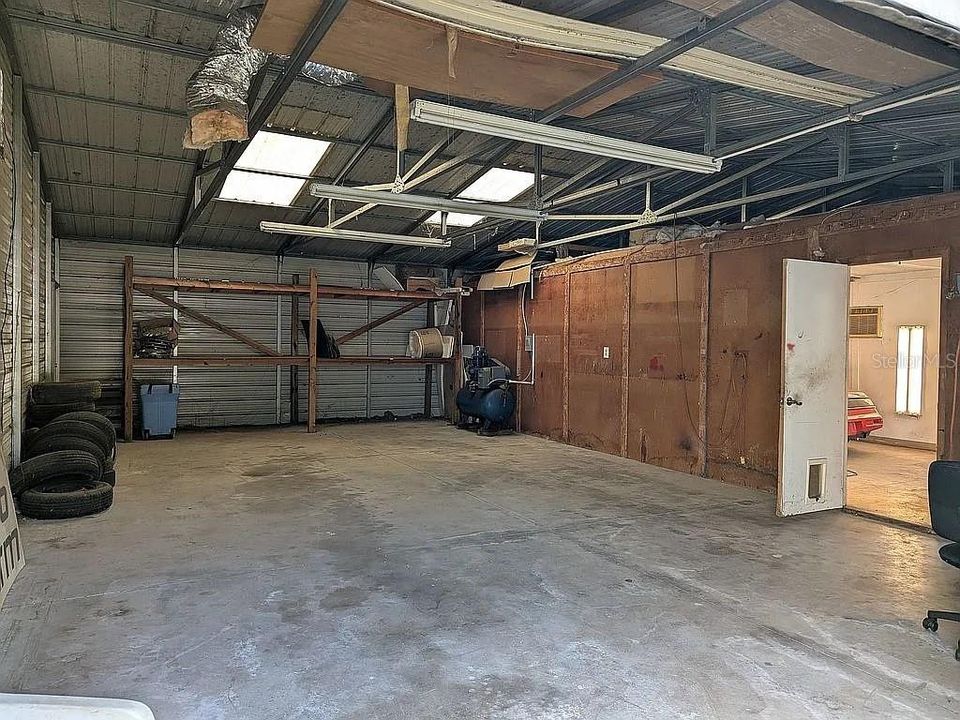 待售: $649,000 (6 贝兹, 4 浴室, 2152 平方英尺)