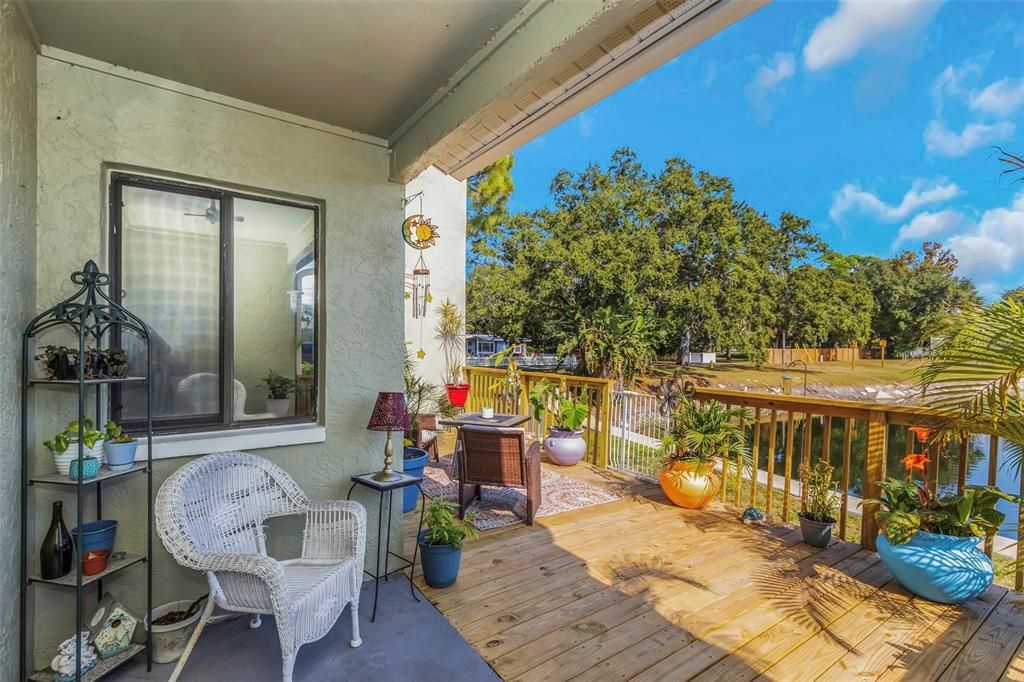 待售: $244,999 (2 贝兹, 1 浴室, 957 平方英尺)