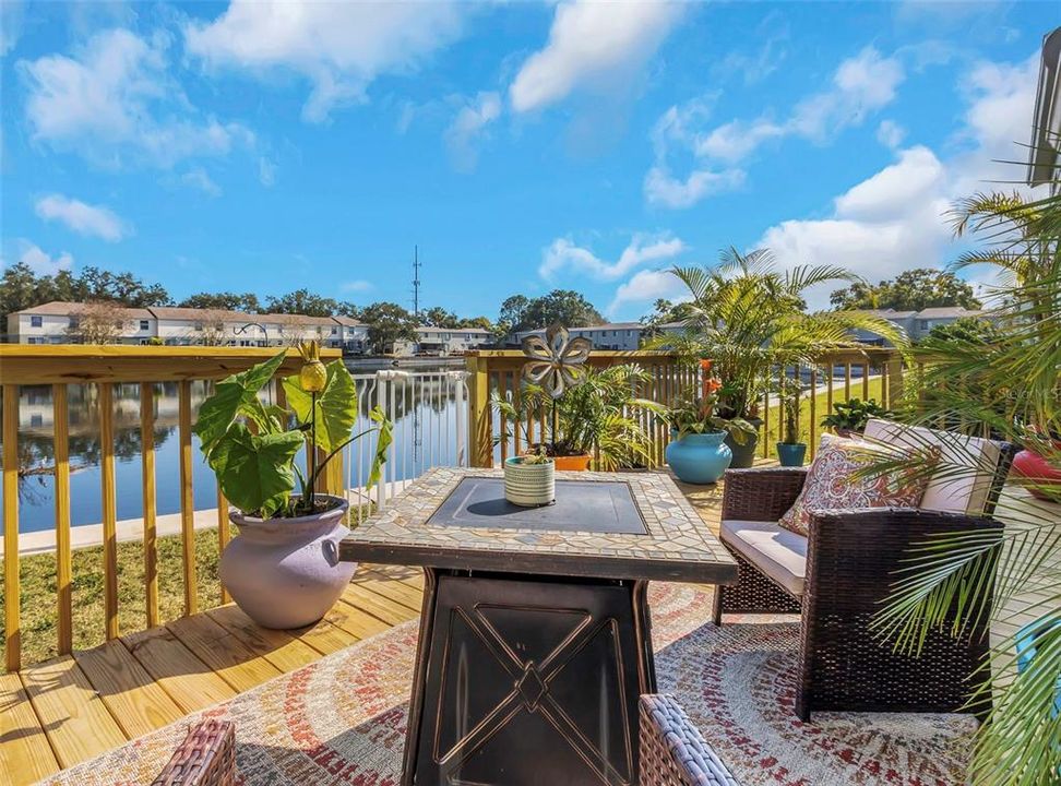 待售: $244,999 (2 贝兹, 1 浴室, 957 平方英尺)