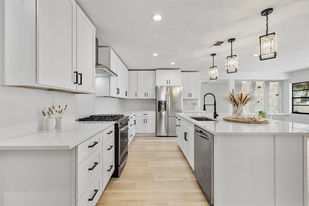 待售: $1,250,000 (3 贝兹, 2 浴室, 2340 平方英尺)