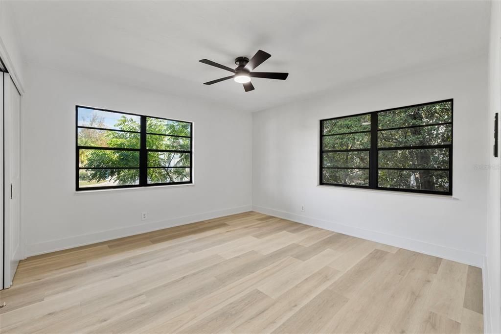 待售: $1,250,000 (3 贝兹, 2 浴室, 2340 平方英尺)