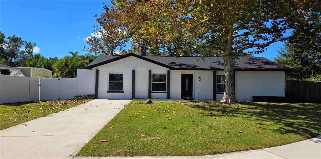 For Rent: $2,550 (4 beds, 2 baths, 1548 Square Feet)