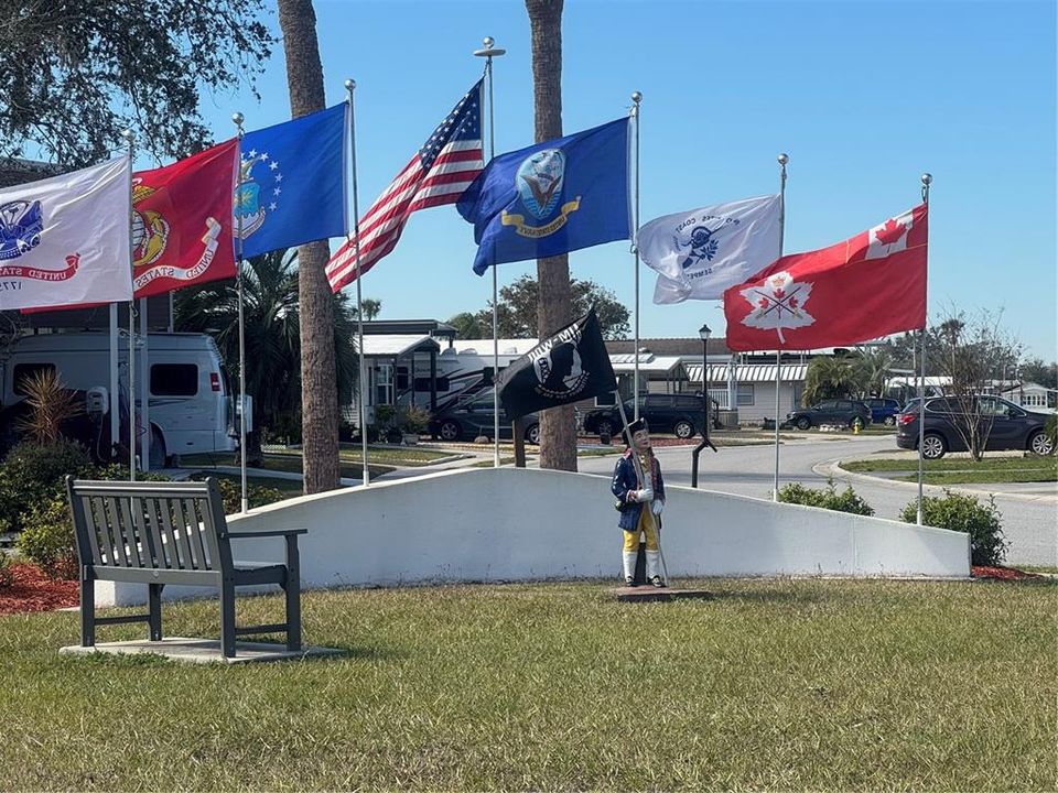 For Sale: $98,500 (2 beds, 1 baths, 621 Square Feet)