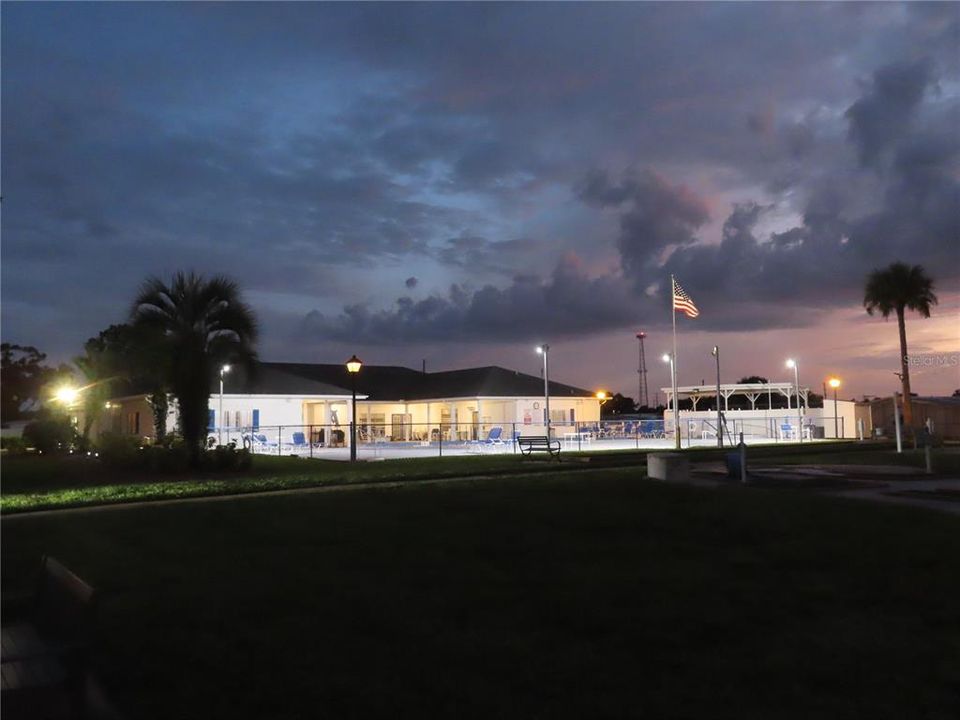 For Sale: $98,500 (2 beds, 1 baths, 621 Square Feet)