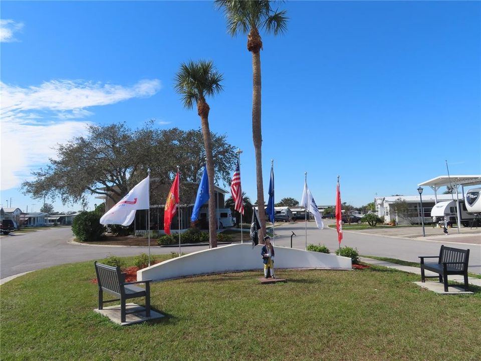 For Sale: $98,500 (2 beds, 1 baths, 621 Square Feet)