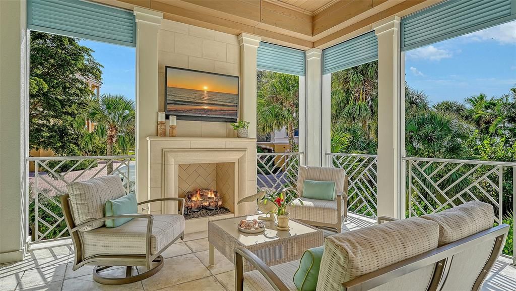 На продажу: $8,250,000 (4 спален, 4 ванн, 4630 Квадратных фут)