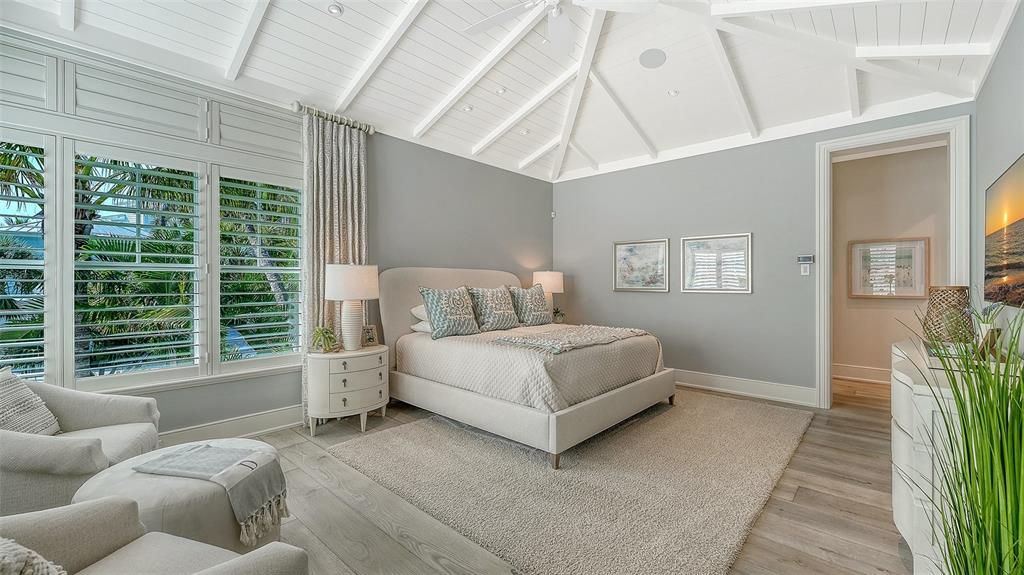 На продажу: $8,250,000 (4 спален, 4 ванн, 4630 Квадратных фут)