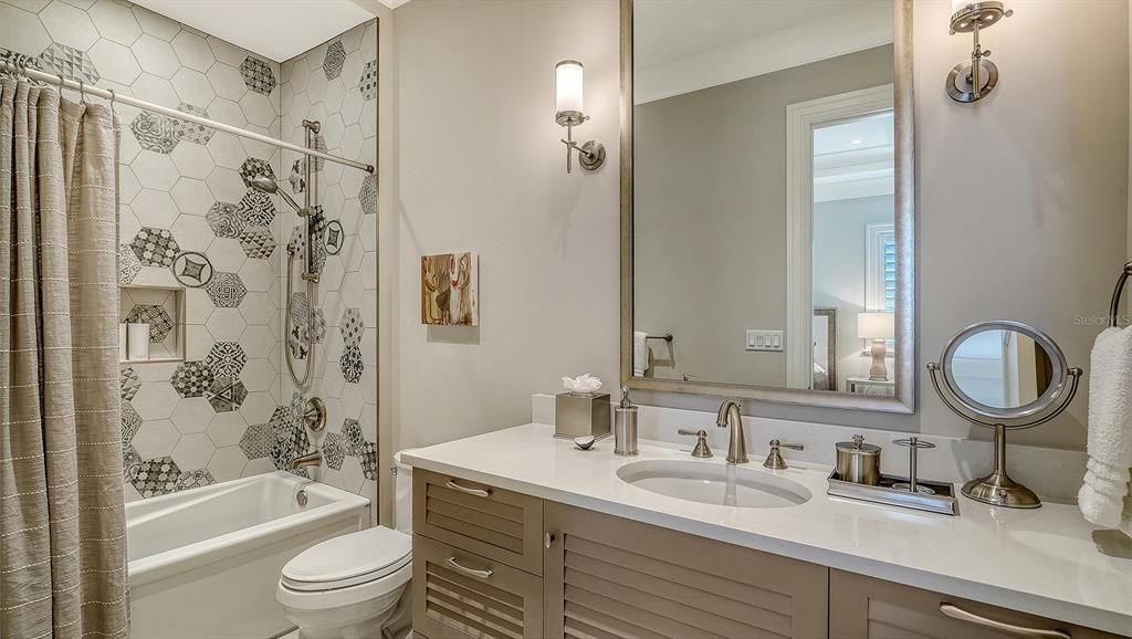 На продажу: $8,250,000 (4 спален, 4 ванн, 4630 Квадратных фут)