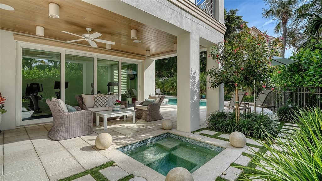 На продажу: $8,250,000 (4 спален, 4 ванн, 4630 Квадратных фут)