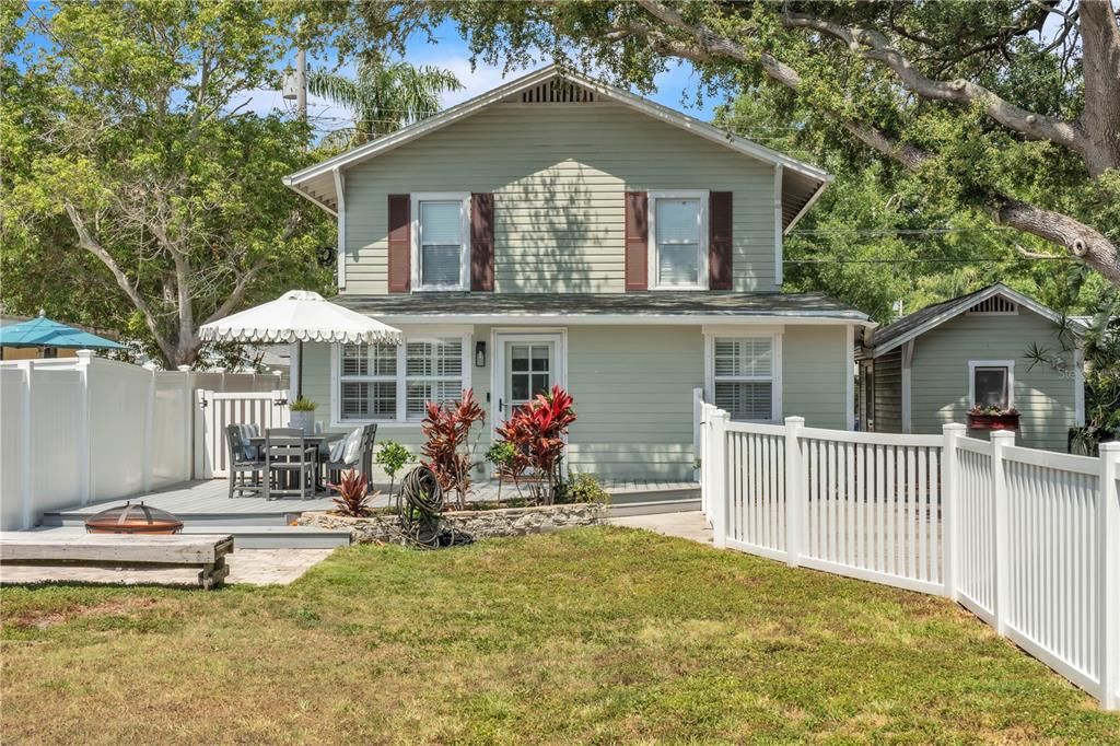 Под контрактом: $600,000 (3 спален, 2 ванн, 1591 Квадратных фут)