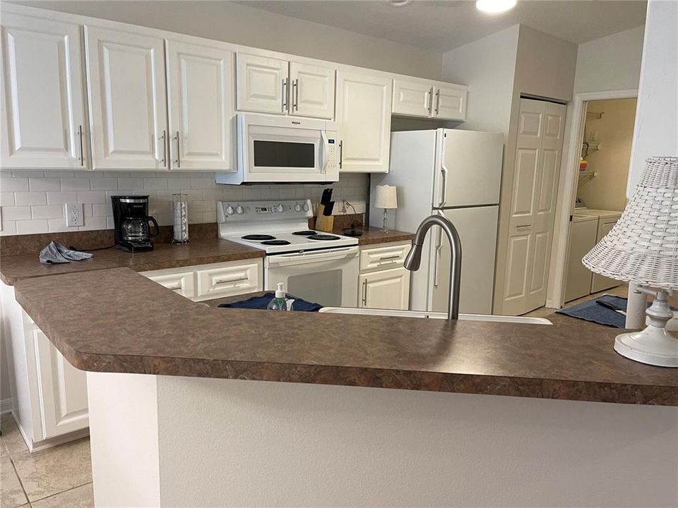 For Rent: $2,750 (3 beds, 2 baths, 1557 Square Feet)