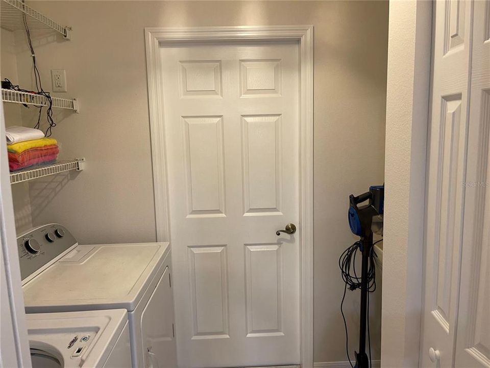 For Rent: $2,750 (3 beds, 2 baths, 1557 Square Feet)